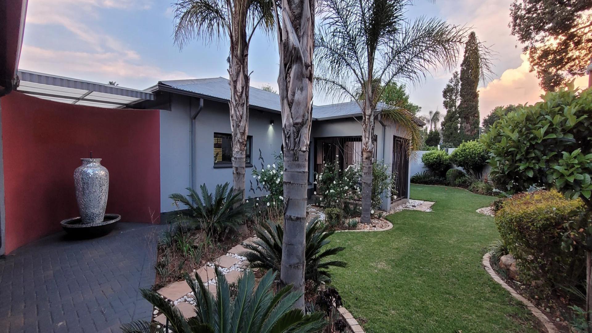 Front View of property in Rynfield