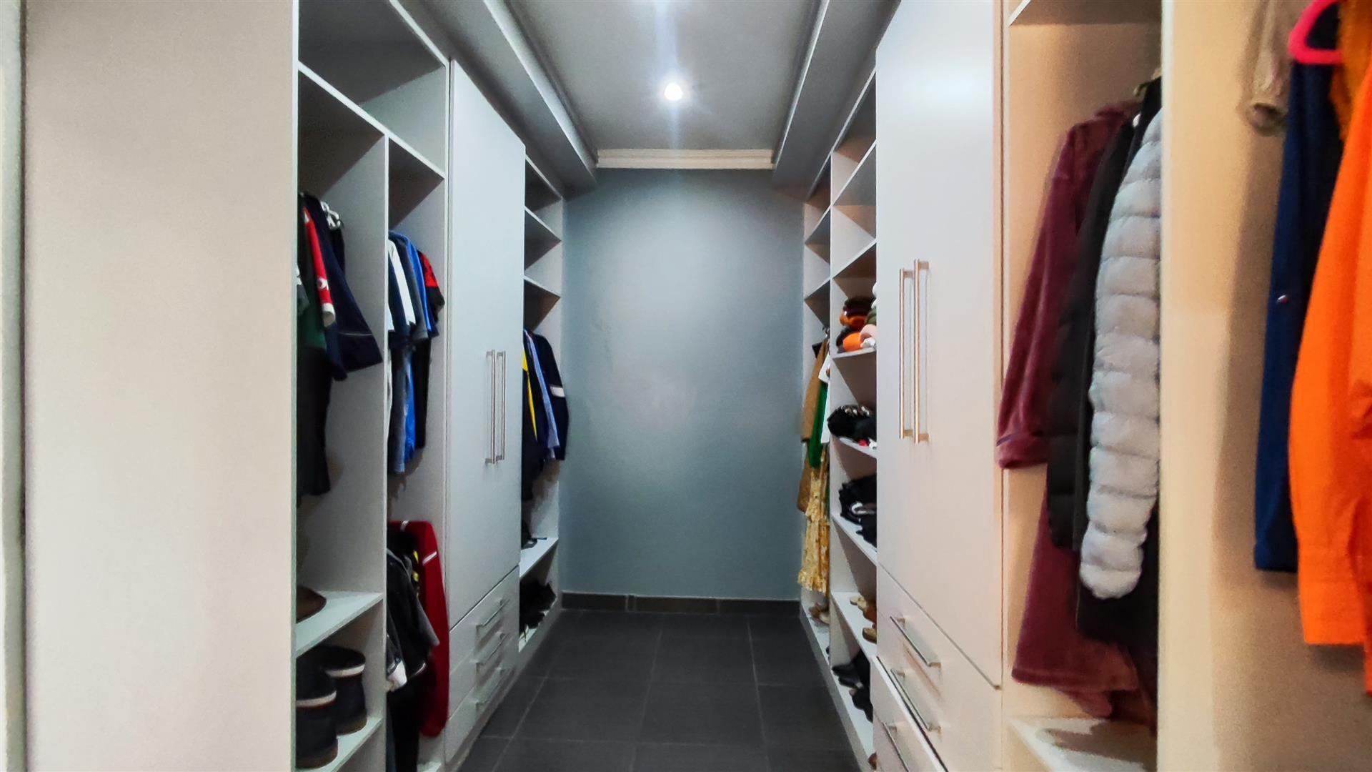 Spaces - 17 square meters of property in Rynfield