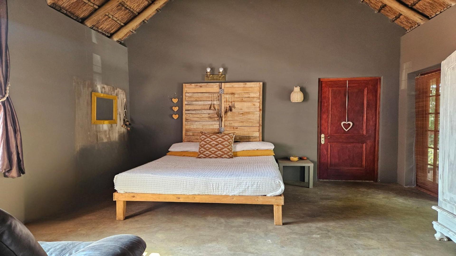 Bed Room 2 of property in Geelhoutpark