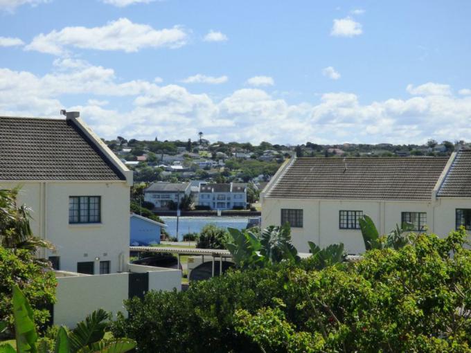 2 Bedroom Simplex for Sale For Sale in Port Alfred - MR694812