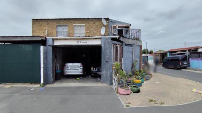 3 Bedroom Freehold Residence for Sale For Sale in Manenberg - Private Sale - MR694843
