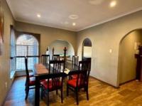  of property in Glenvista