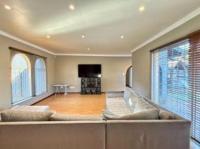  of property in Glenvista