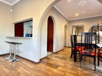  of property in Glenvista