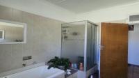 Bathroom 1 of property in Blignautsrus AH