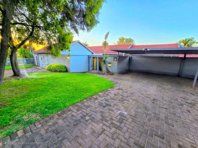 4 Bedroom House for Sale For Sale in Wonderboom - MR694895