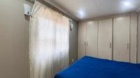 Bed Room 1 - 15 square meters of property in Meyerton