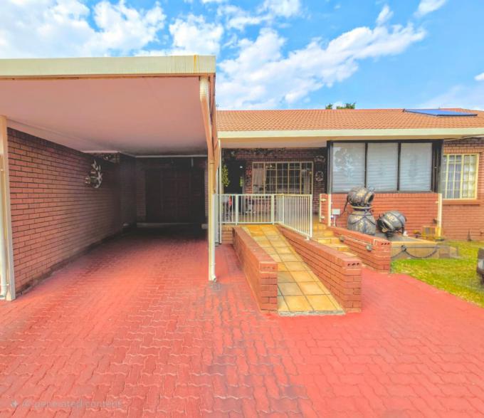 2 Bedroom House for Sale For Sale in Montana Park - MR694908