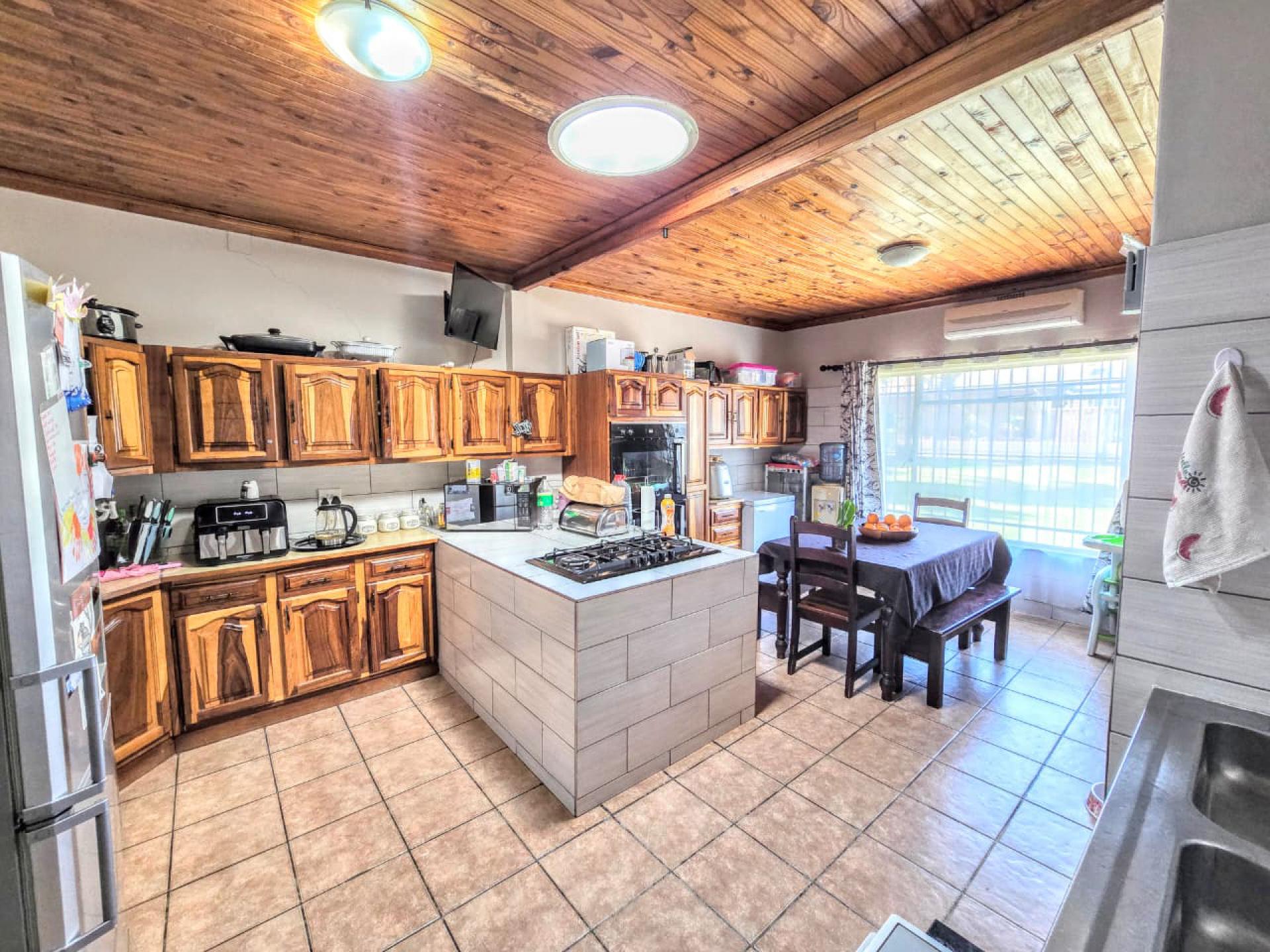  of property in Annlin