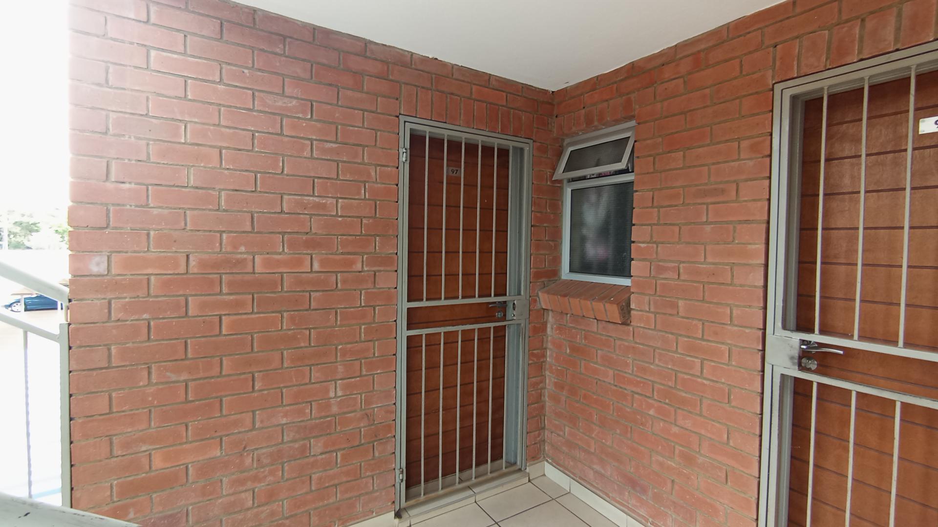 Front View of property in Montana