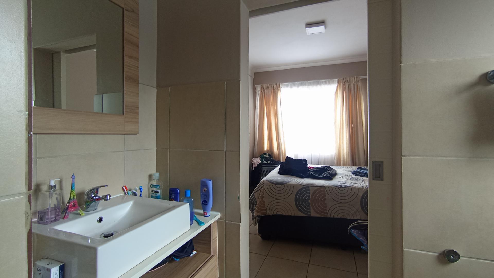 Bathroom 1 of property in Montana