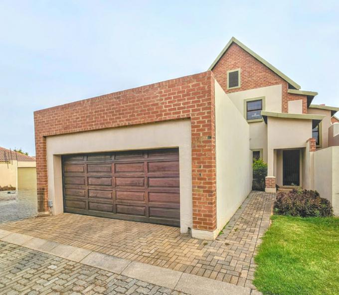 3 Bedroom Sectional Title for Sale For Sale in Montana - MR694930