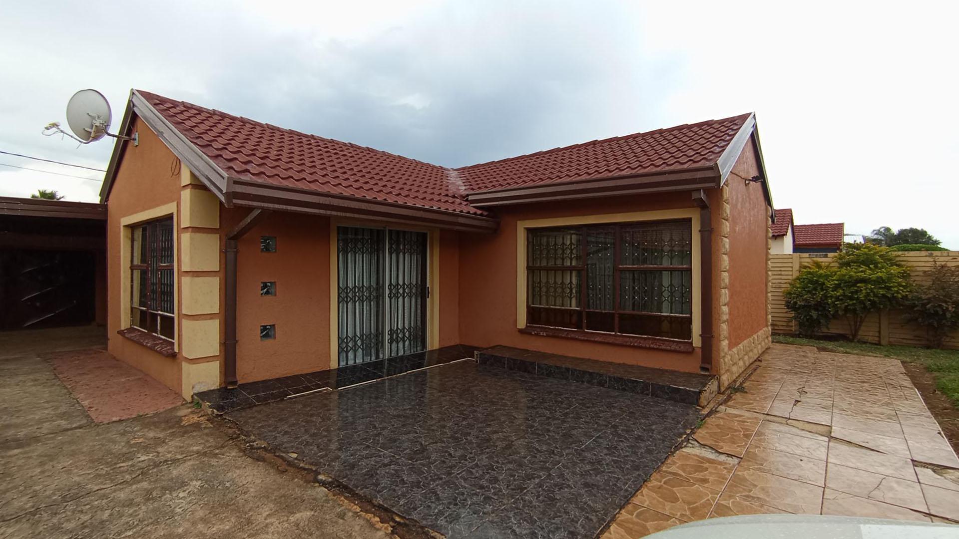 Front View of property in Ga-Rankuwa