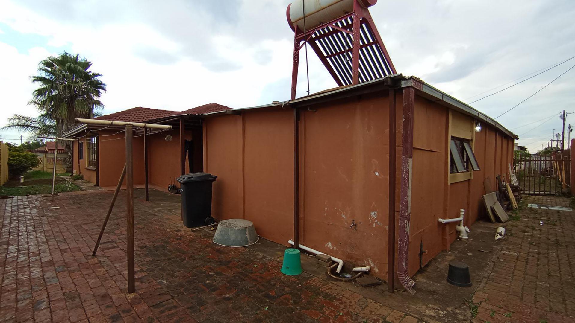 Backyard of property in Ga-Rankuwa