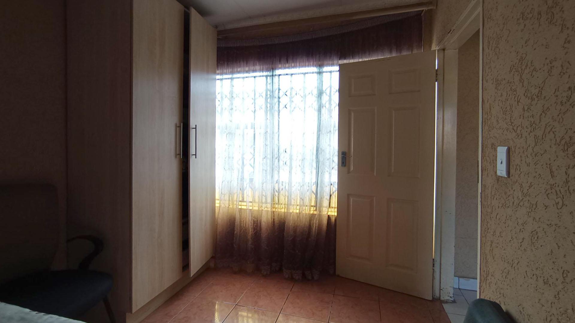 Bed Room 2 - 12 square meters of property in Ga-Rankuwa