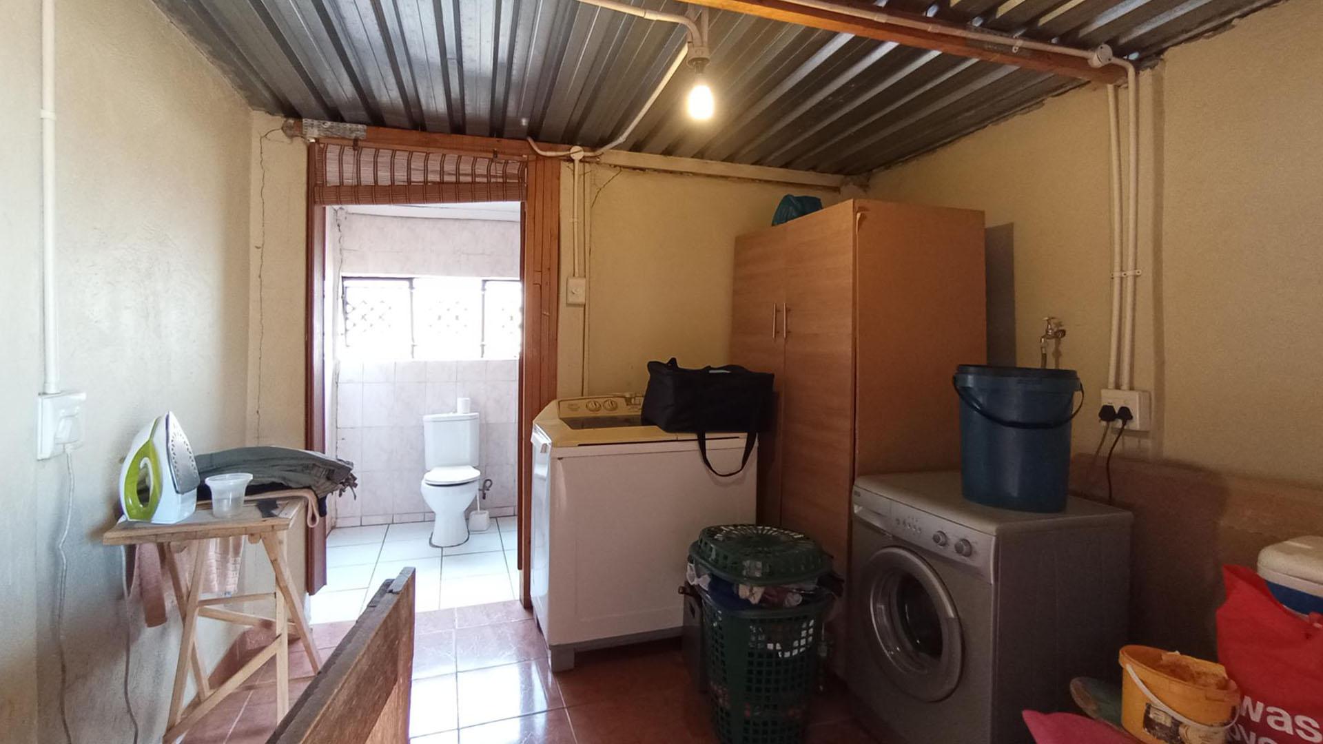Scullery - 10 square meters of property in Ga-Rankuwa