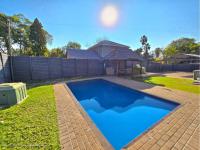  of property in Magalieskruin