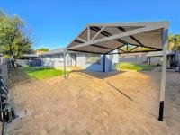  of property in Magalieskruin