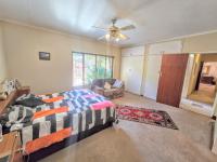  of property in Magalieskruin