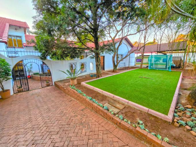 4 Bedroom House for Sale For Sale in Wonderboom - MR694958