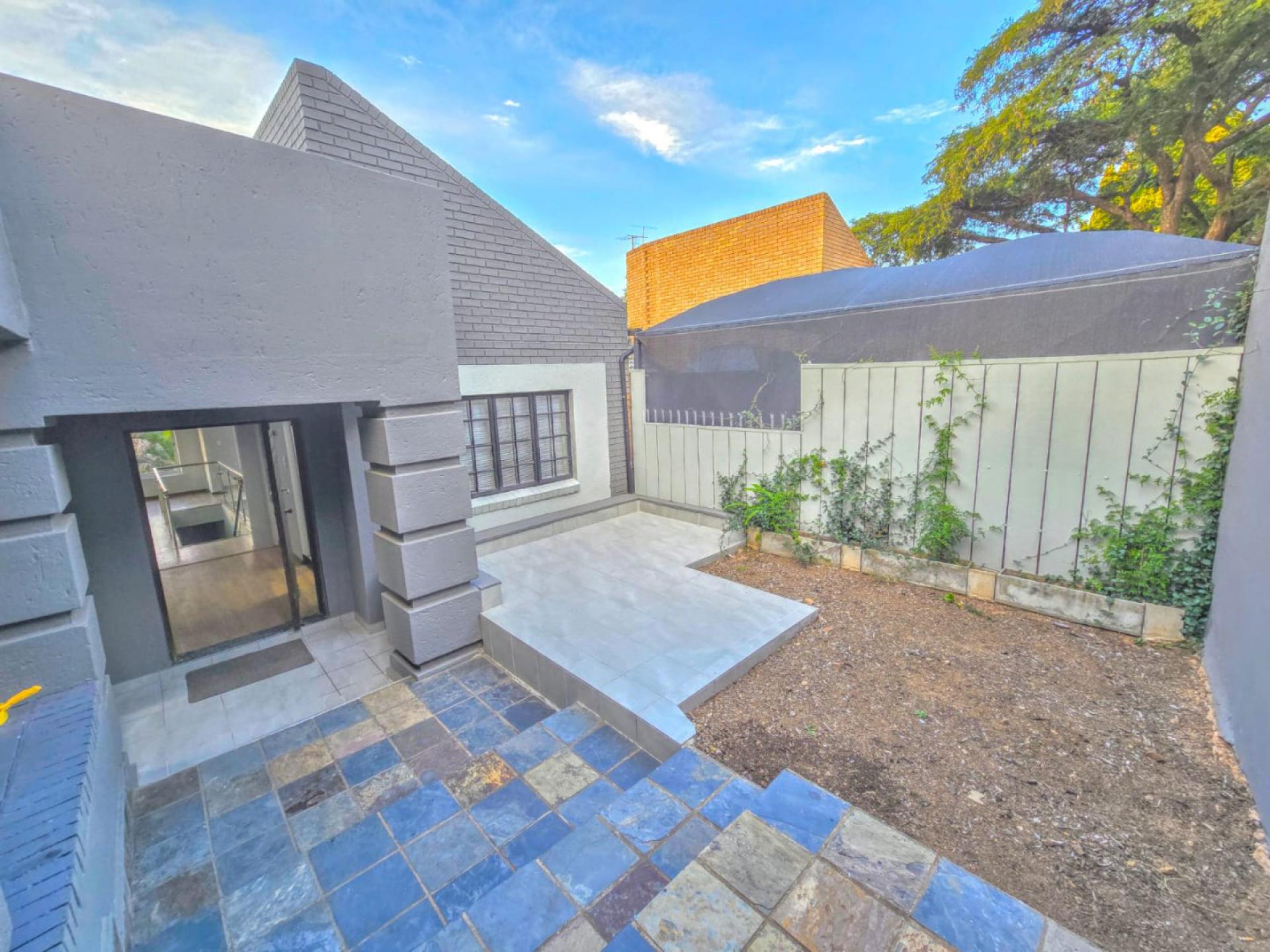 of property in Magalieskruin