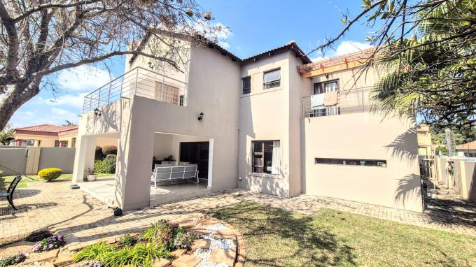 6 Bedroom House for Sale For Sale in Montana - MR694964