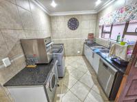  of property in Magalieskruin