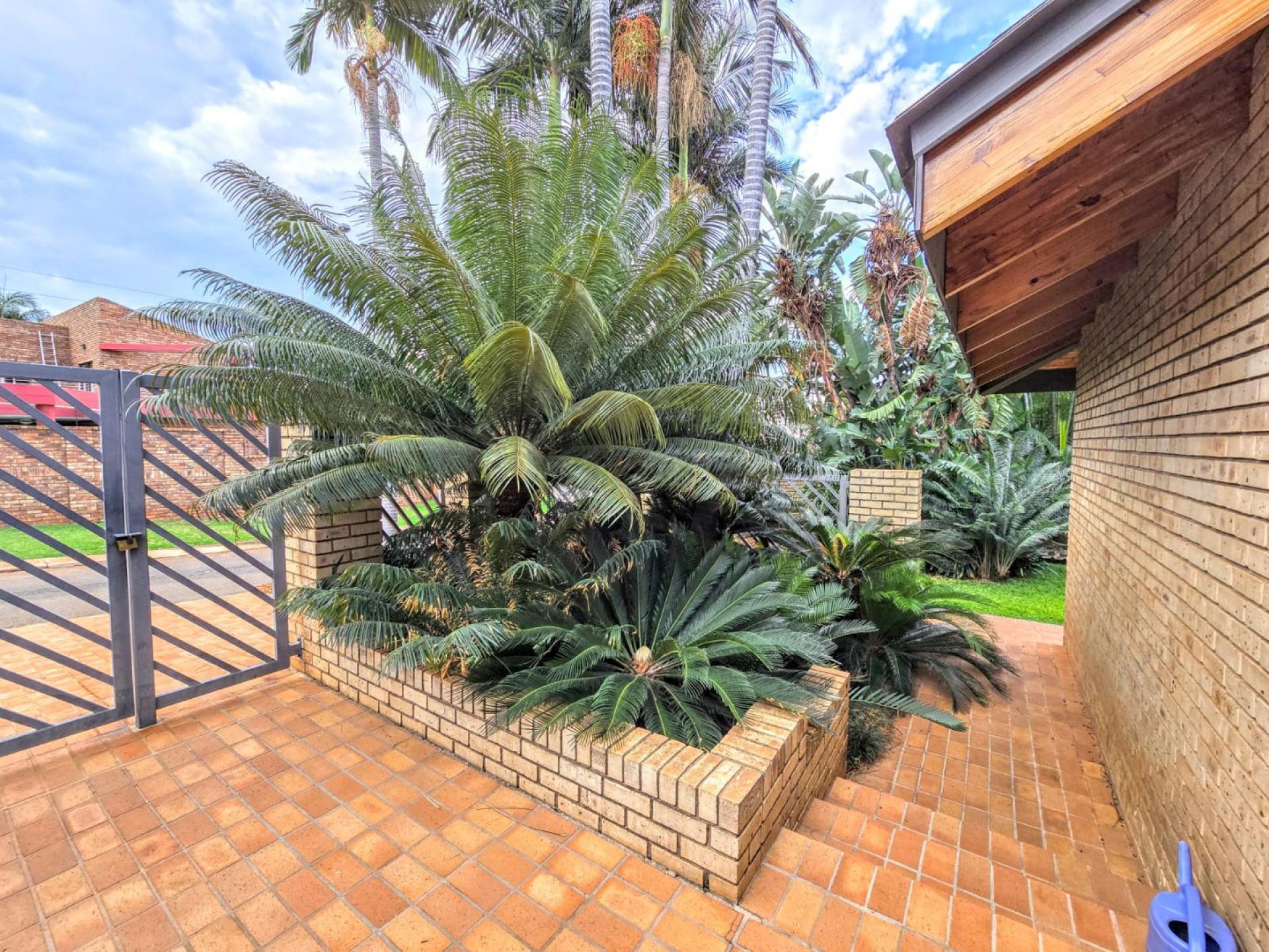  of property in Montana Park