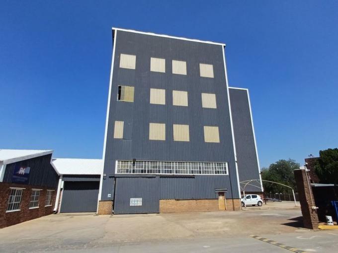 Commercial to Rent in Meyerton - Property to rent - MR695026