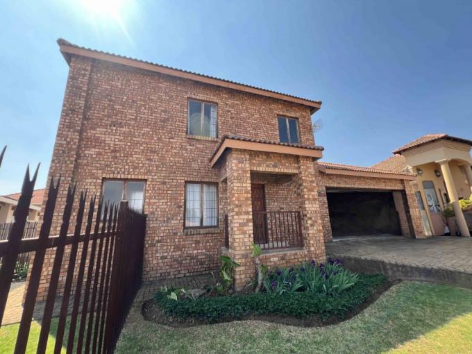 3 Bedroom House for Sale For Sale in Lydenburg - MR695044