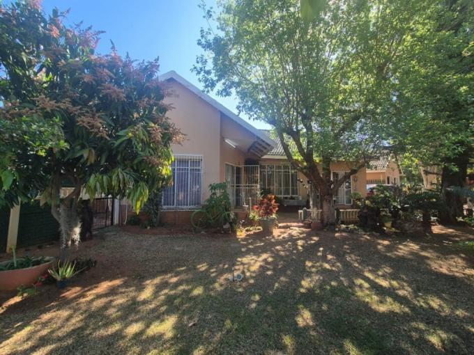 4 Bedroom House for Sale For Sale in Safarituine - MR695050