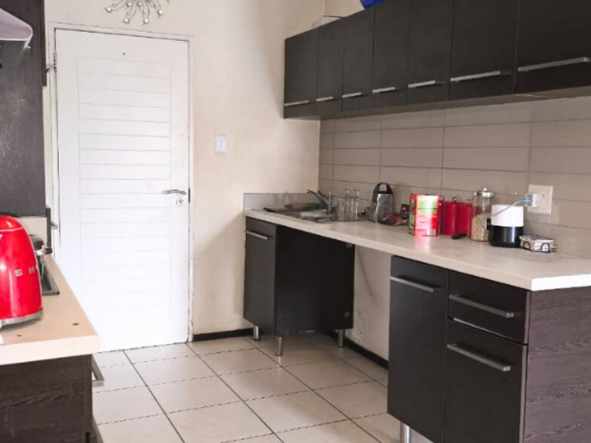  of property in Oakdene