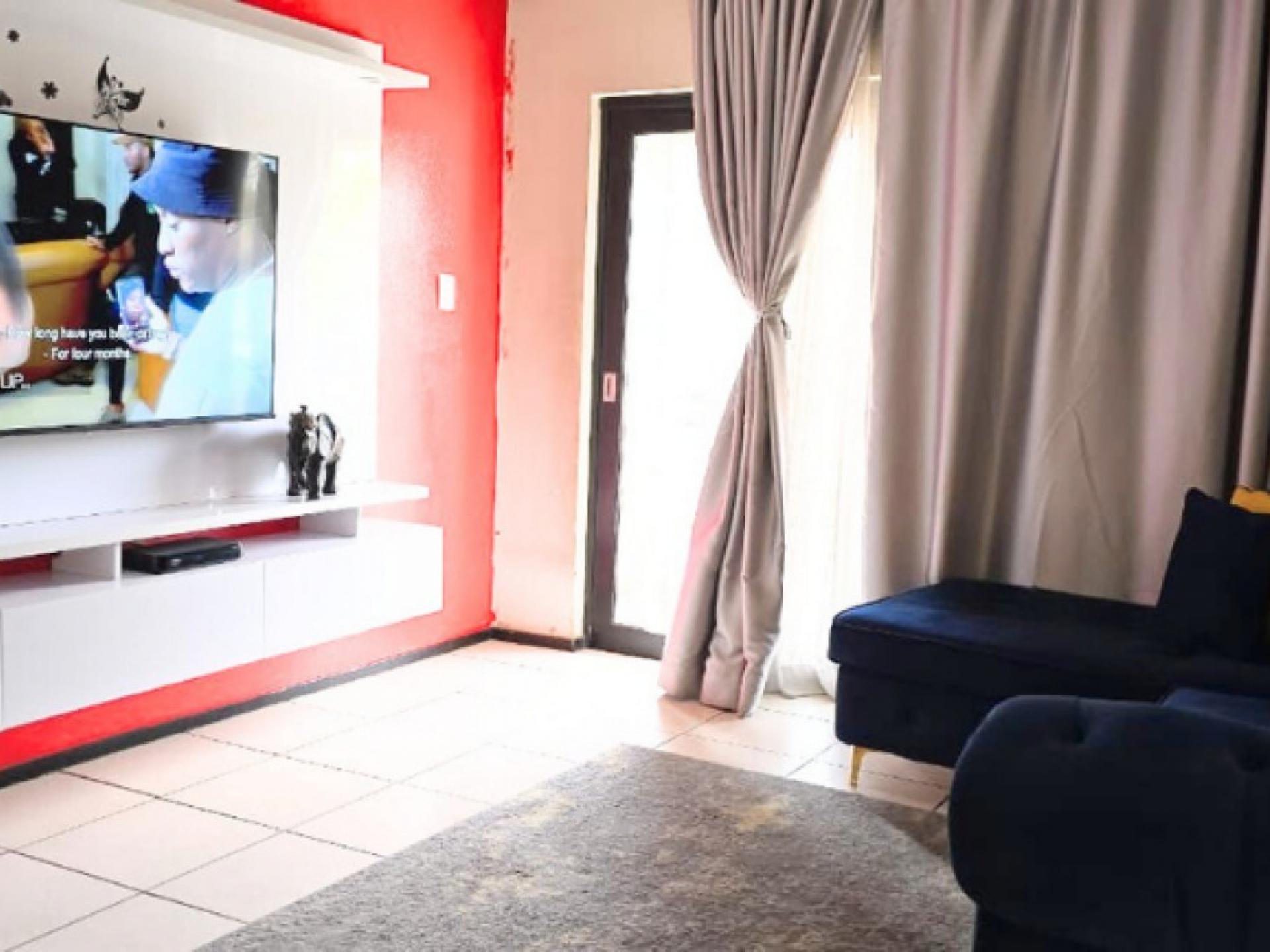  of property in Oakdene