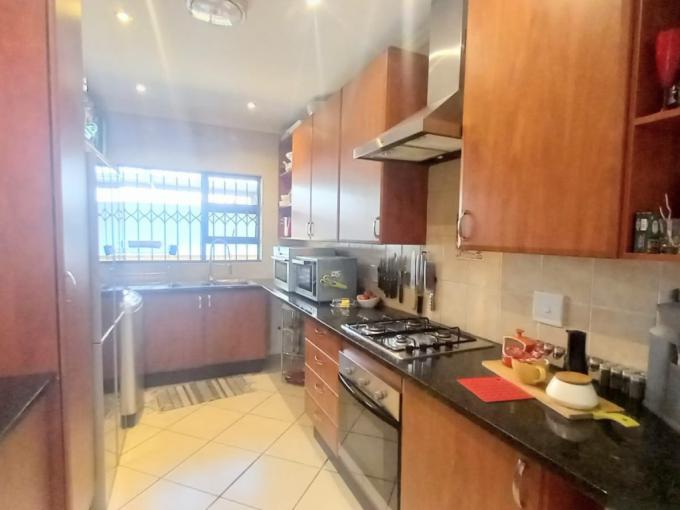 3 Bedroom Simplex for Sale For Sale in New Redruth - MR695075