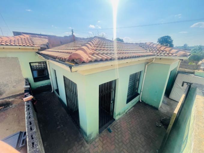 3 Bedroom House for Sale For Sale in Soweto - MR695076
