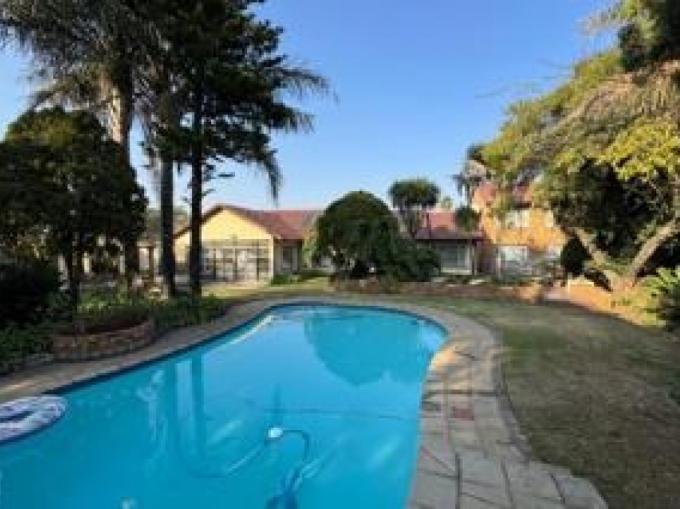 4 Bedroom House for Sale For Sale in Brackenhurst - MR695078