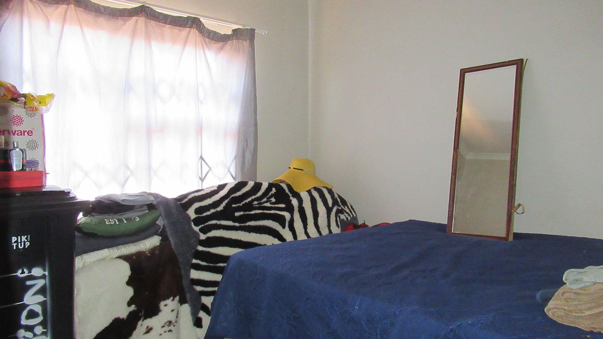 Bed Room 2 - 10 square meters of property in Lehae