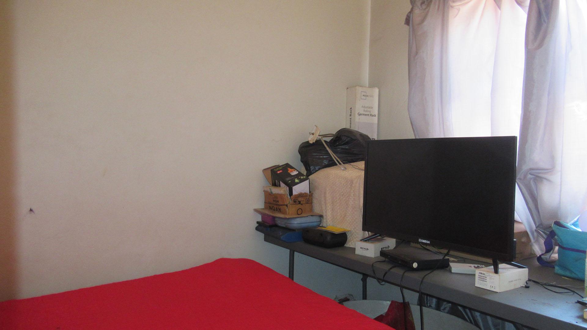 Bed Room 3 - 7 square meters of property in Lehae