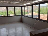  of property in Glenvista