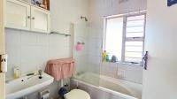 Bathroom 1 - 4 square meters of property in Oak Glen