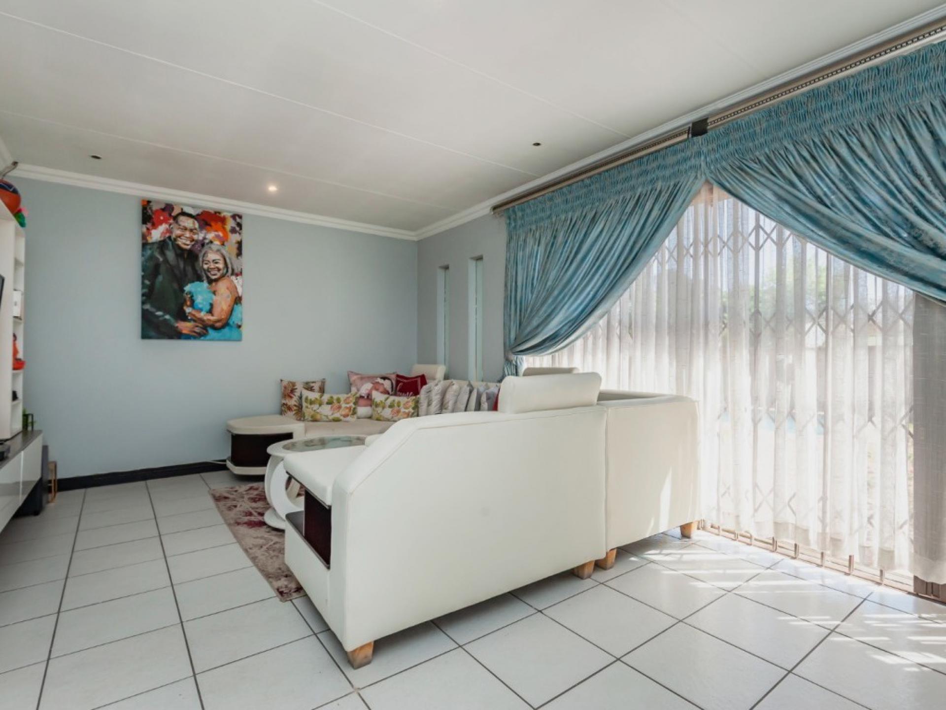  of property in Parkhill Gardens