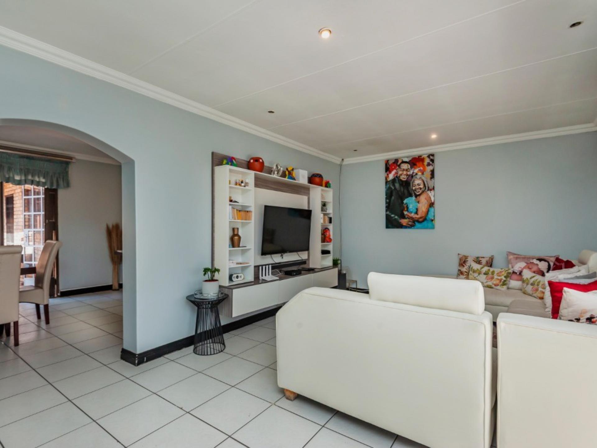  of property in Parkhill Gardens