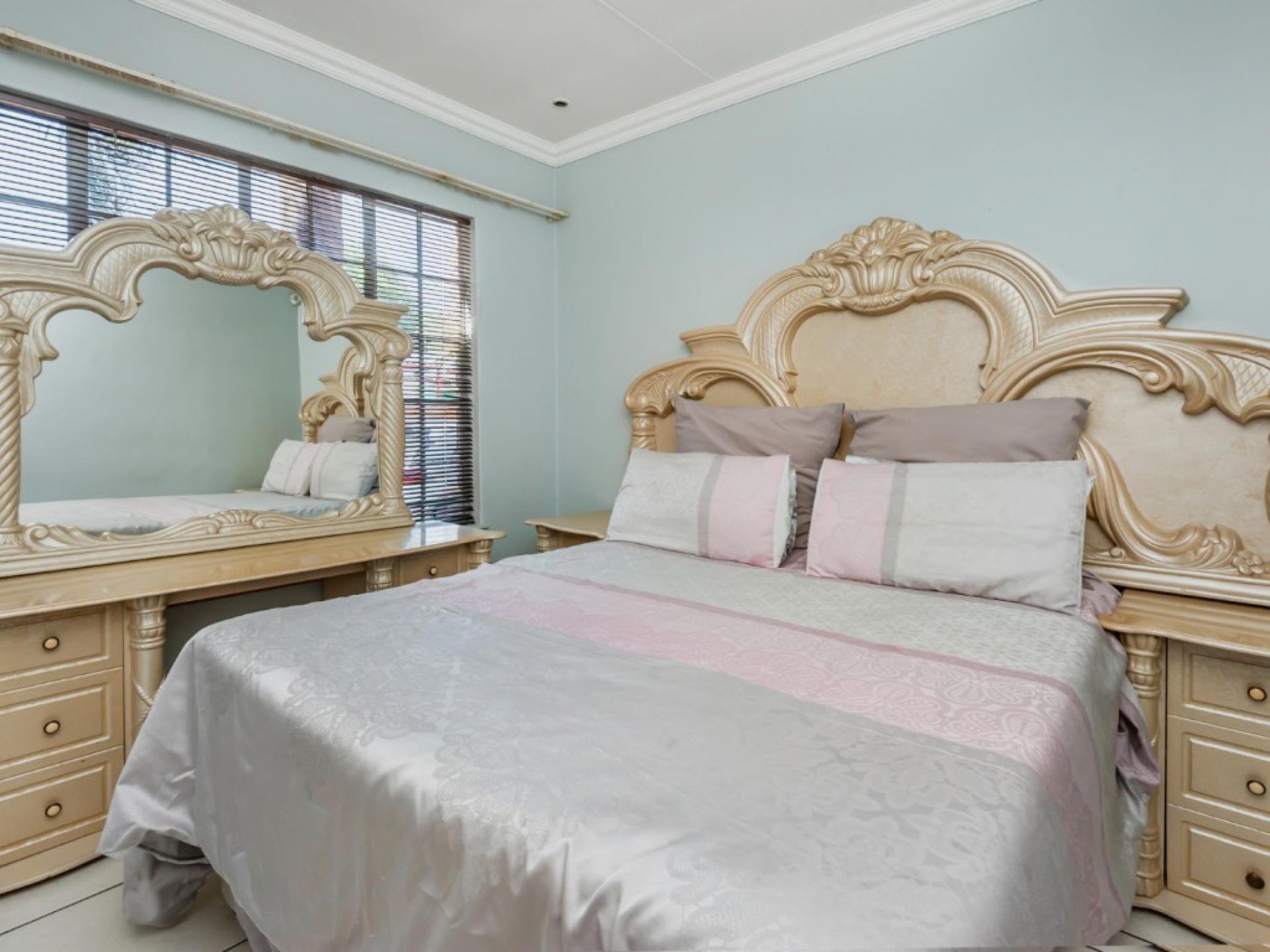  of property in Parkhill Gardens