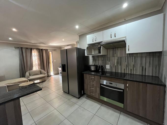 3 Bedroom Simplex for Sale For Sale in Clayville East - MR695117