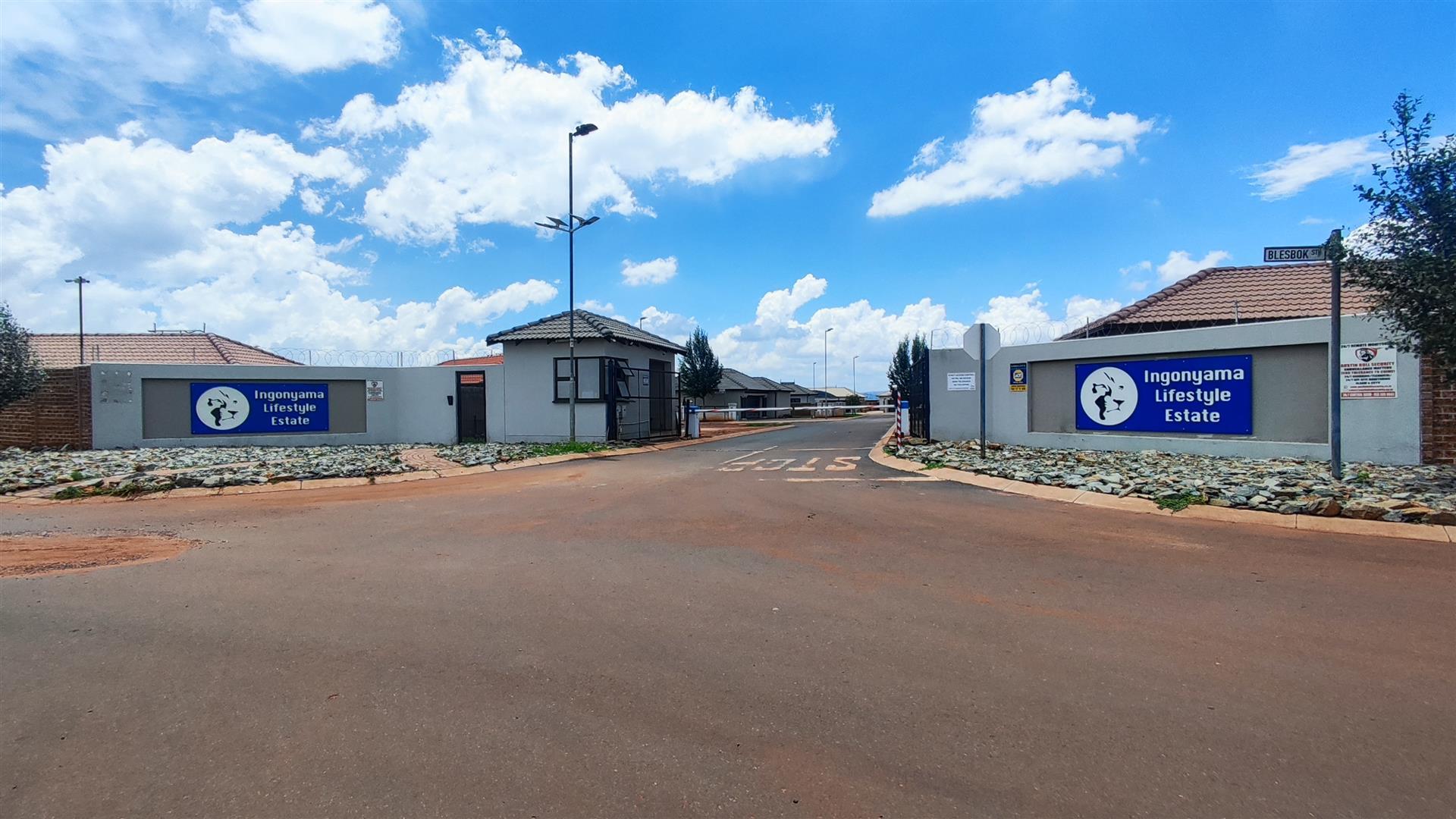 Front View of property in Dawn Park