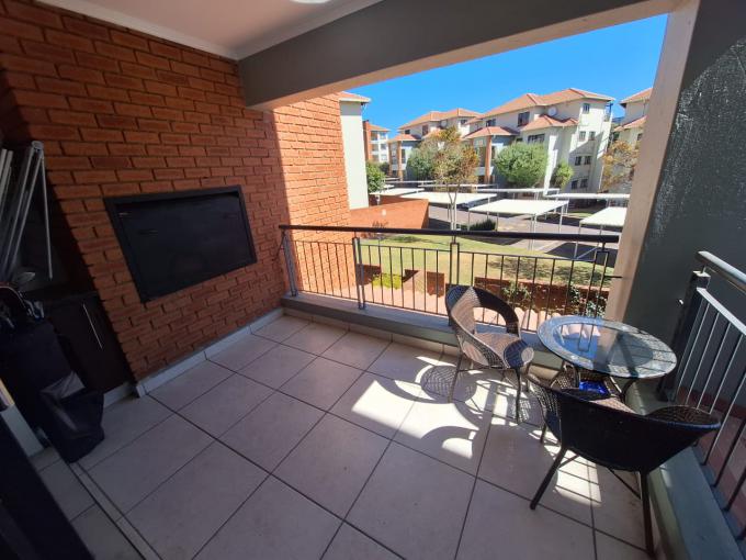 2 Bedroom Apartment for Sale For Sale in Greenstone Hill - MR695127