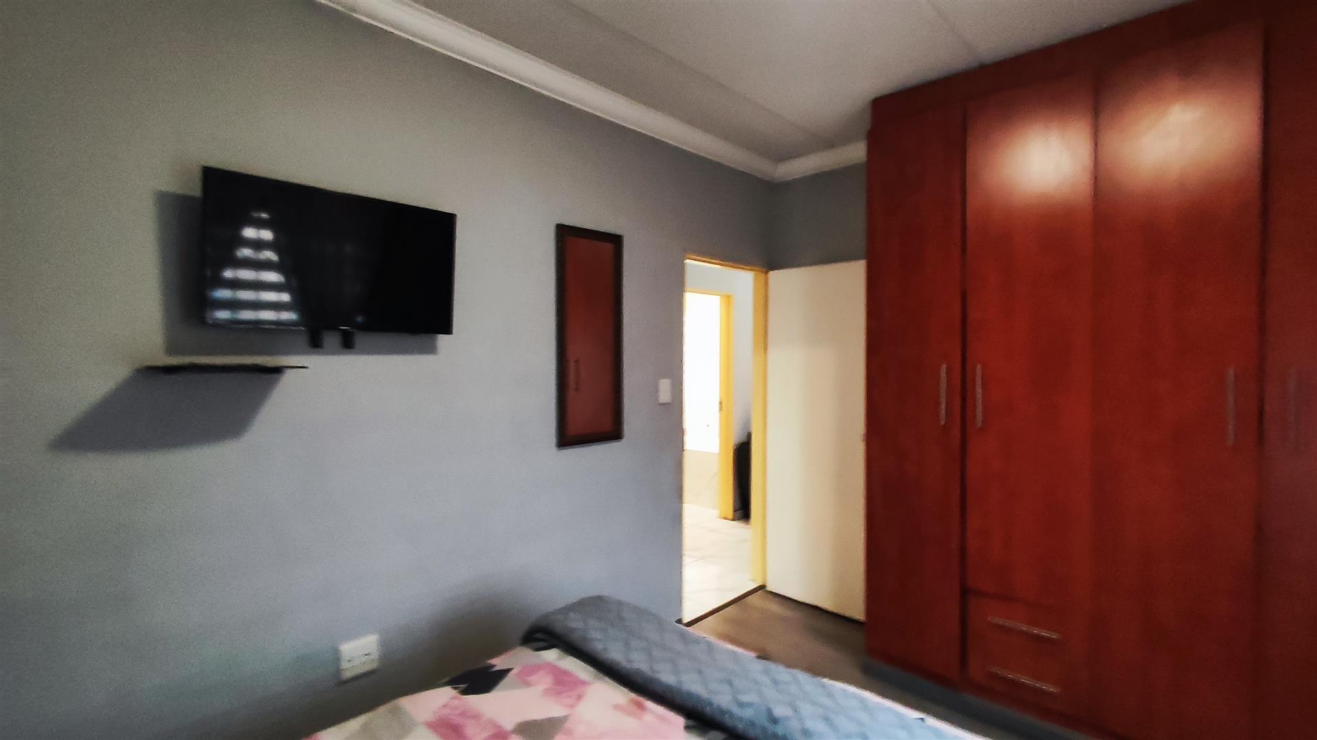 Bed Room 2 - 13 square meters of property in Dawn Park