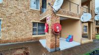 Front View of property in Dawn Park