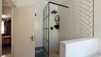 Bathroom 1 - 12 square meters of property in Douglasdale