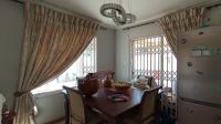 Dining Room - 10 square meters of property in Douglasdale